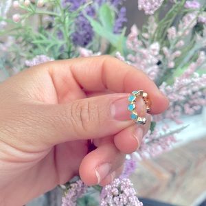 Dainty Melinda Maria Gold/ Turquoise Earcuff 😍